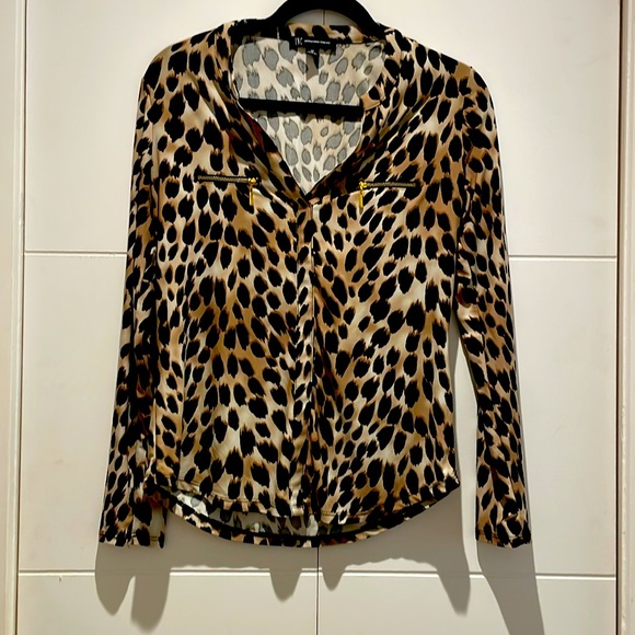 I.N.C. INTERNATIONAL CONCEPTS
Women's Print Zip-Pocket Top sz XS ombre cheetah - Picture 4 of 6